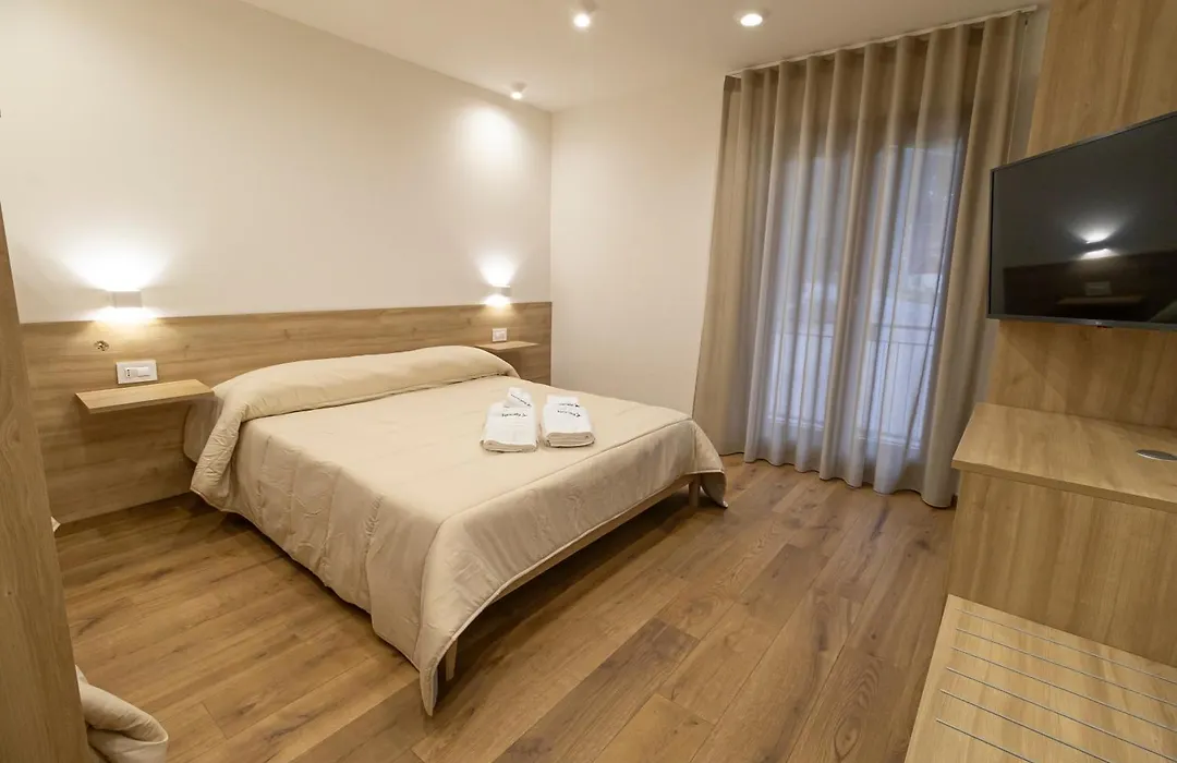 B&B Loricaly-1
